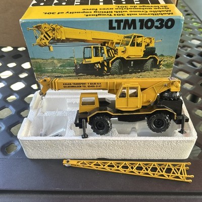 Conrad Die-cast Model of A Liebherr LTM 1030 Model #2076 New In Box (1997)