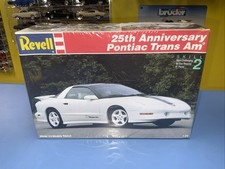 Revell Pontiac Trans Am 25th Anniversary 7600 Released 1994 New