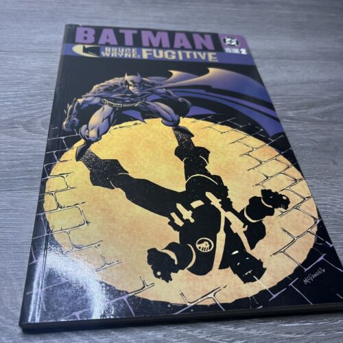 Batman Bruce Wayne Fugitive Vol 2 TP (DC, 2003) - First Printing - 第 1/2 張圖片