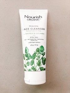 nourish organic moisturizing face cleanser