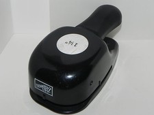 Stampin Up Circle Paper Punch 1 1/4 Older Style Black Whale Handle Punch 