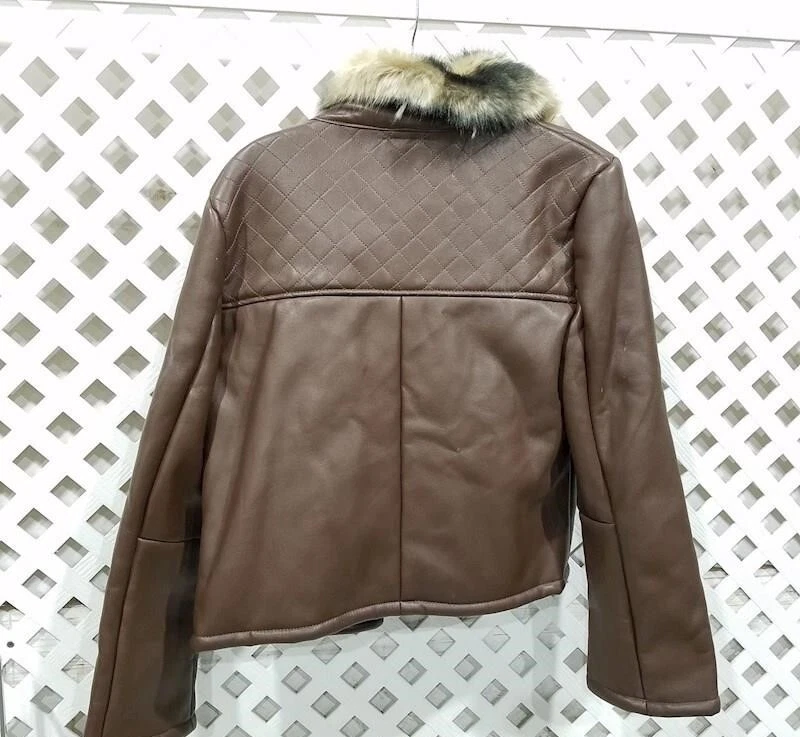 Chaqueta de alta costura Romeo & Juliet / cuello de piel talla L (nueva con etiquetas) Foto 4 de 4