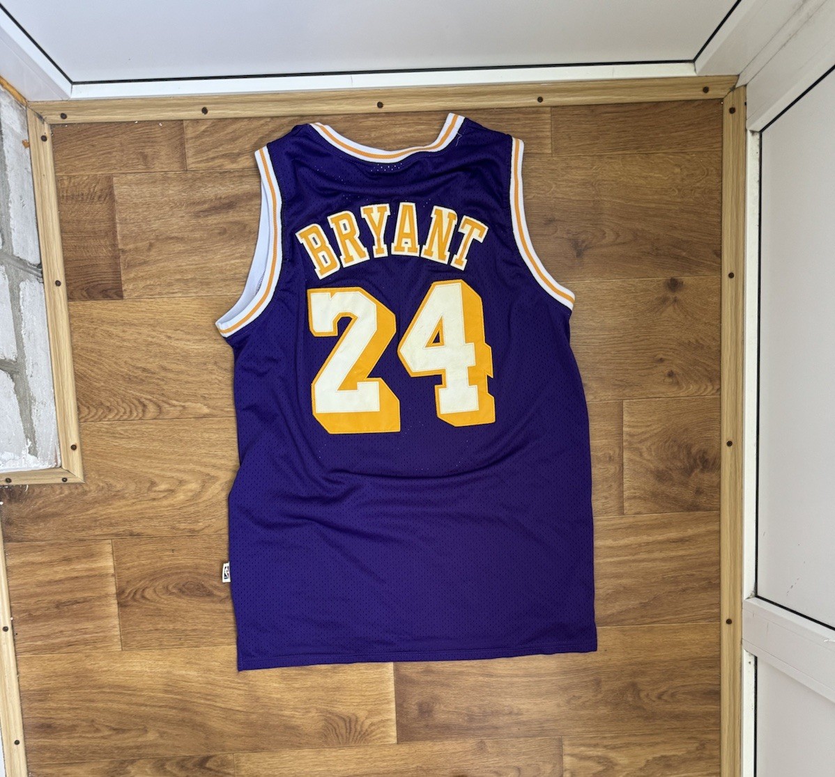 Adidas NBA Los Angeles Lakers Kobe Bryant 24 Gold  Jersey Mens L thumbnail 4