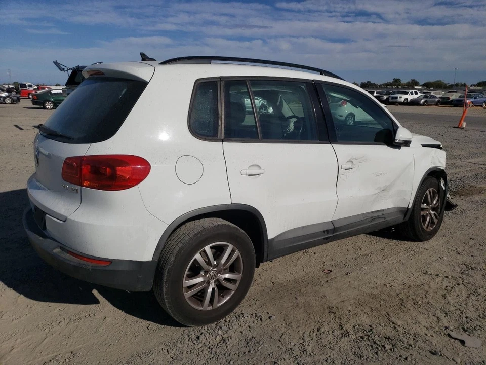 Б/у переднее левое крыло подходит: 2015 Volkswagen Tiguan плоский молдинг крыла переднее L - Изображение 4 из 4