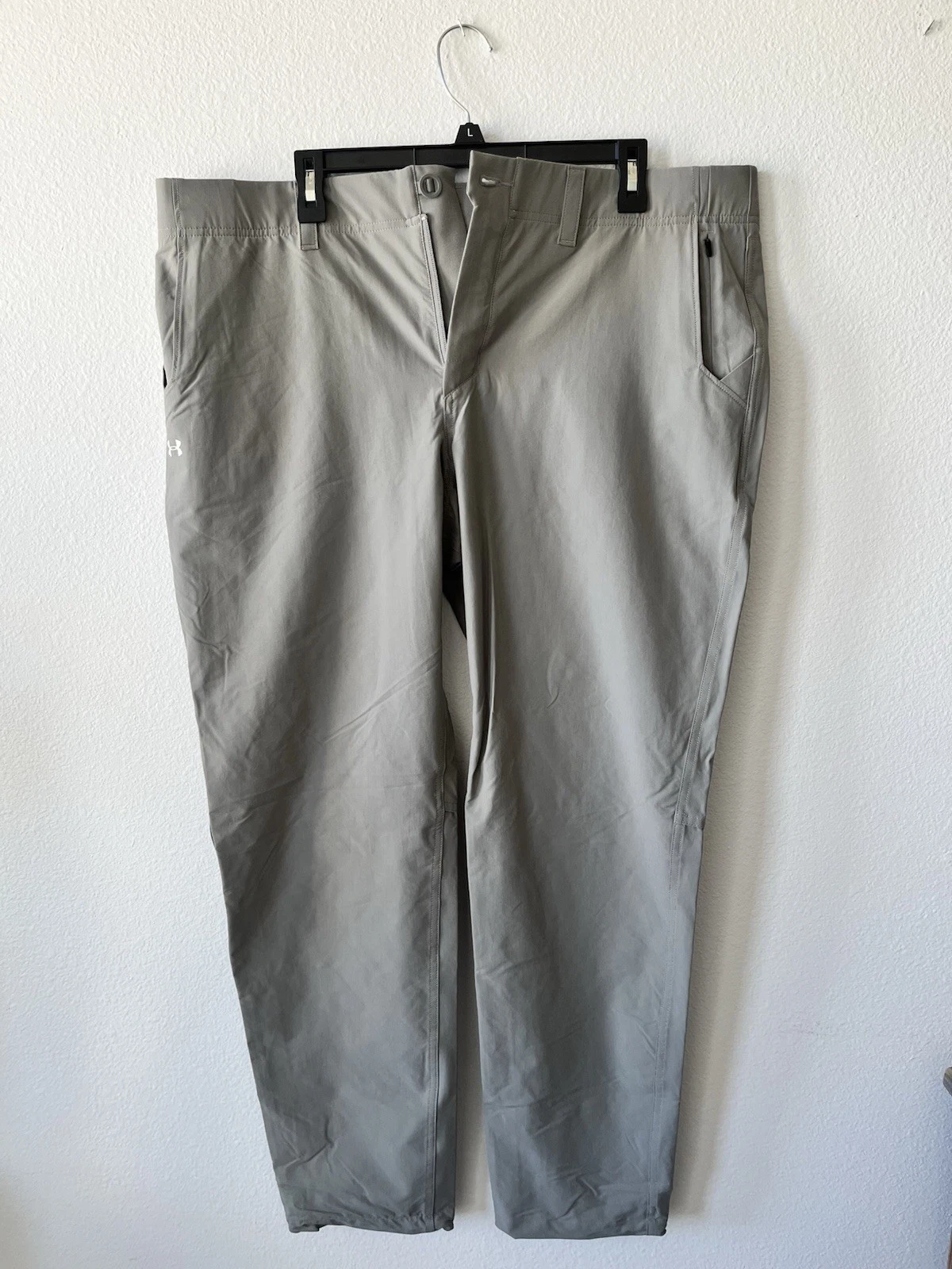 Under Armour Men’s Size 40/32 Grey Pants