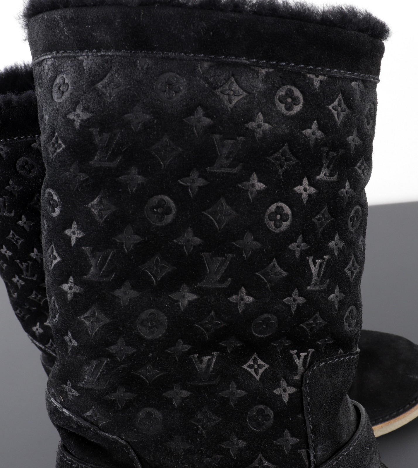 Louis Vuitton Monogram Black Suede Shearling Snowball Boots IT35.5 image 3