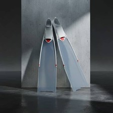 Unrestricted Diving Fins Flexible Spearfishing Fins Comfortable for Snorkeling