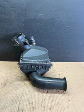 1995 to 1997 Jaguar XJ Air Filter Box Cleaner D2821 Oem DG1