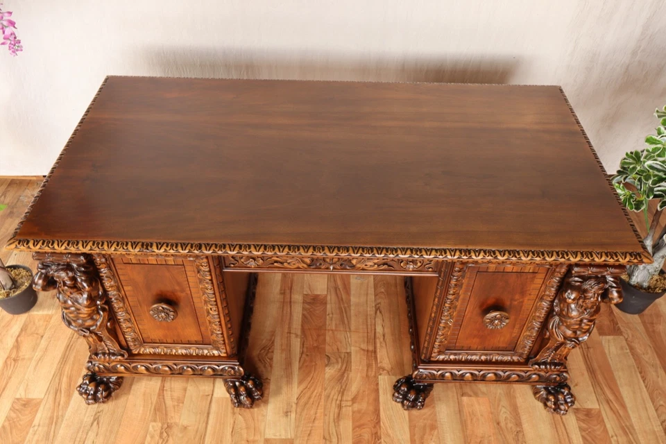 Nr.1926b Schreibtisch Nussbaum Vollholz äußerlich restauriert - Bild 4 von 4