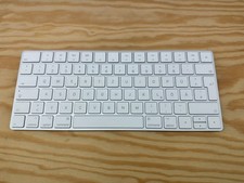Teclado Apple Magic Wireless Keyboard A1644 batería blanco plata Bluetooth QWERTZ