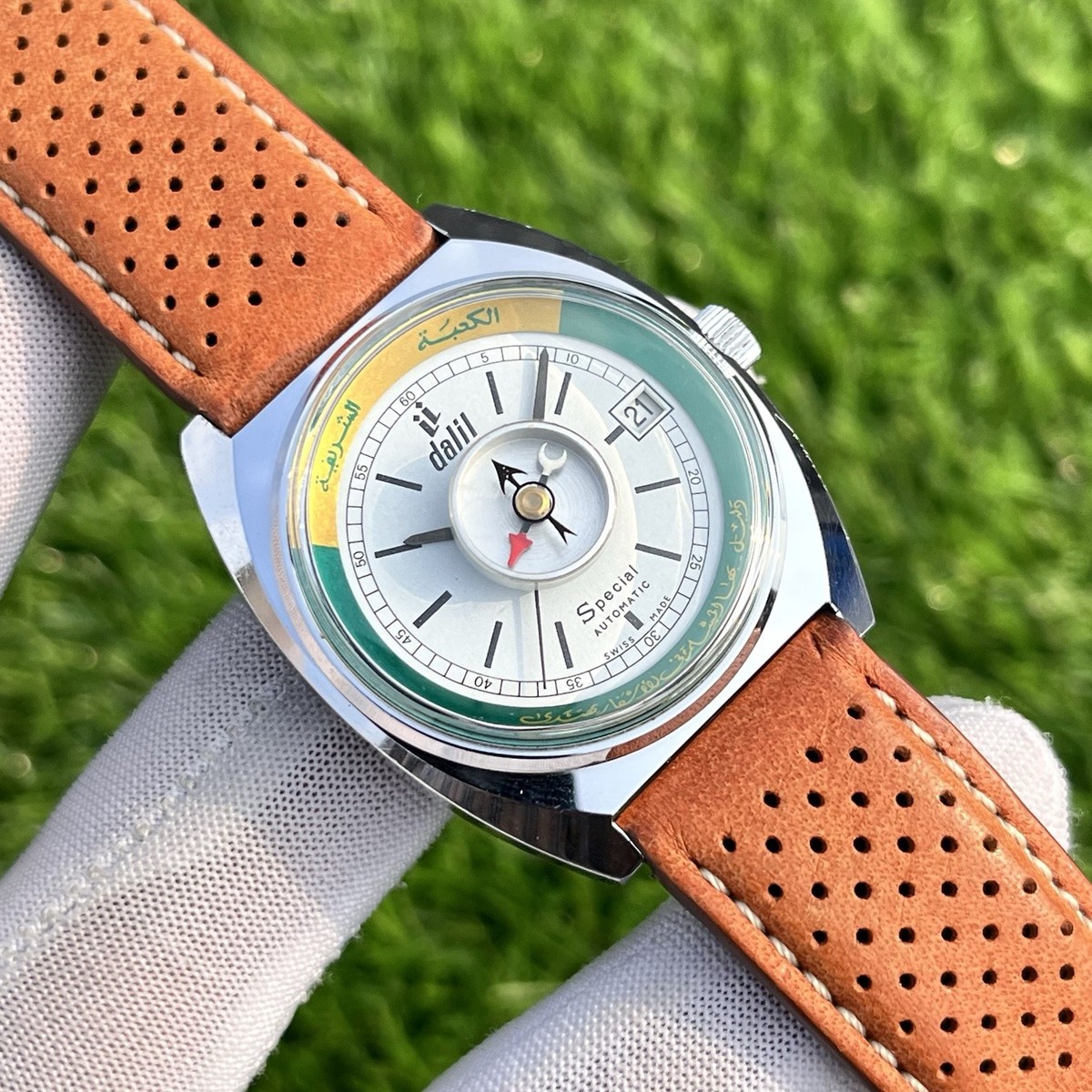 Vintage Dalil Muslim Mecca Direction Special Automatic Swiss Men Watch  110280/1