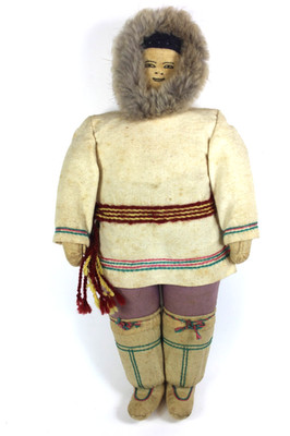 Native Eskimo Inuit Indigenous 11'' Puppe handgefertigte Kleidung mit Amauti Leggings