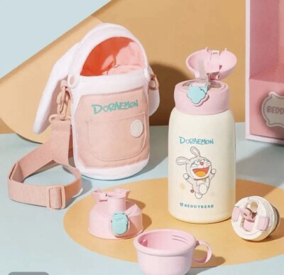 Doraemon 316 Stainless Steel Bottle w/3 Lids and Fluffy Holder Bag 630ml