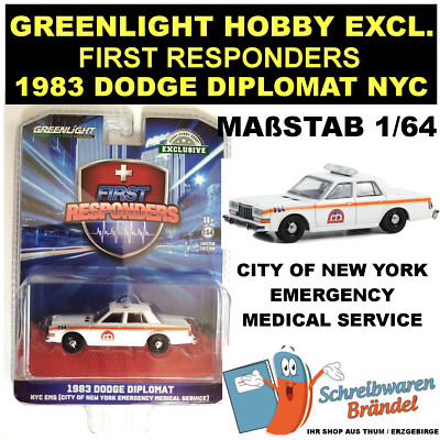GREENLIGHT HOBBY EXCLUSIVE 1983 DODGE DIPLOMAT NEW YORK FIRST RESPONDERS - 30444