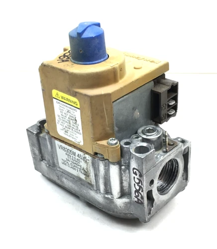 Honeywell VR8305M4835 Gas Valve 24V 50/60Hz  in/out 3/4" used #G556A