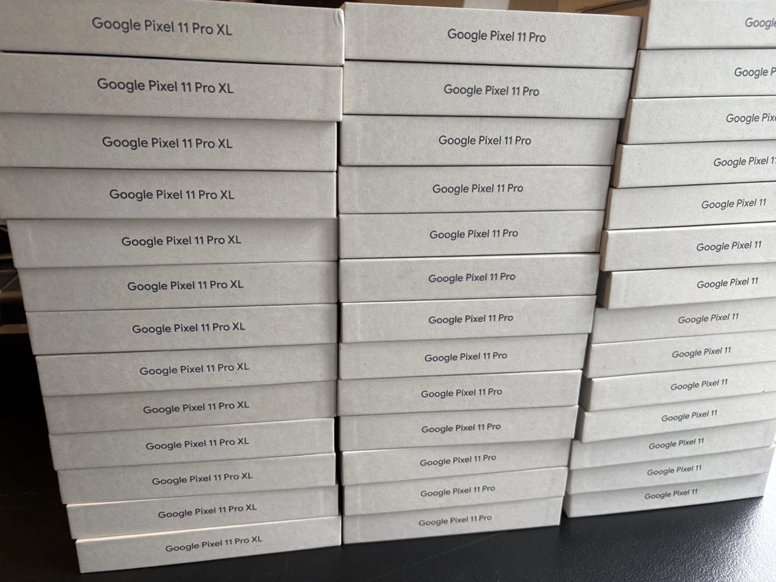 Google Pixel 9, 10 and 11 OEM PRO and XL Retail Box Empty includes OEM Cable - product detail image 1
