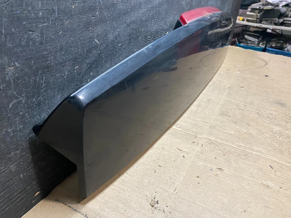 2007-2014 Chevrolet Tahoe Suburban Yukon Spoiler Wing 3rd Brake Light u6400 DG - Image 3 of 4