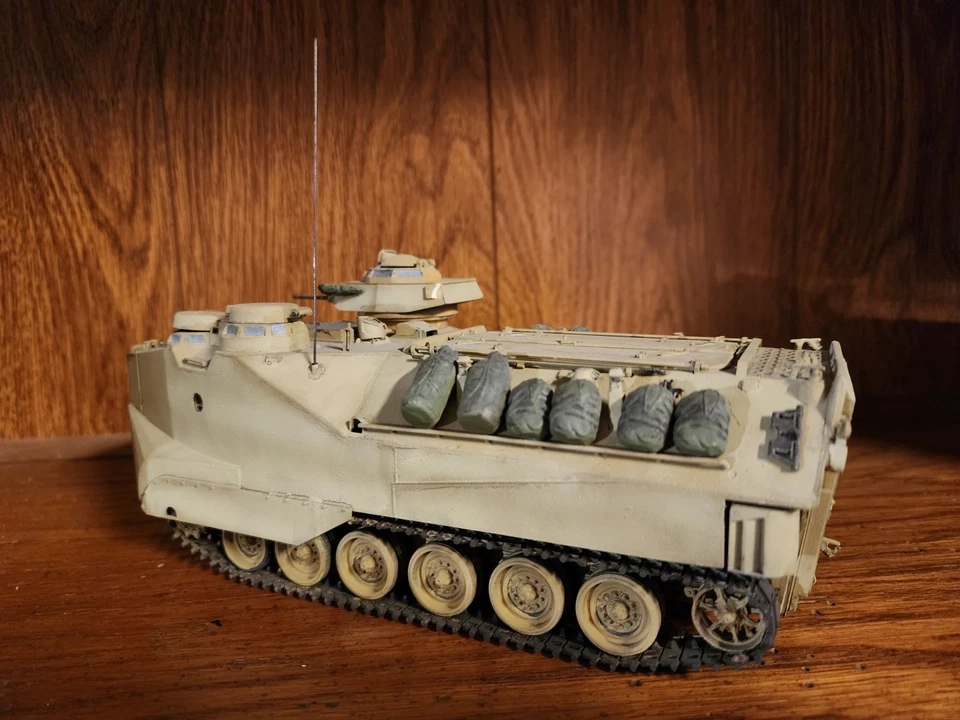 Professionally Assembled and painted Military Tank - Image 4 of 4