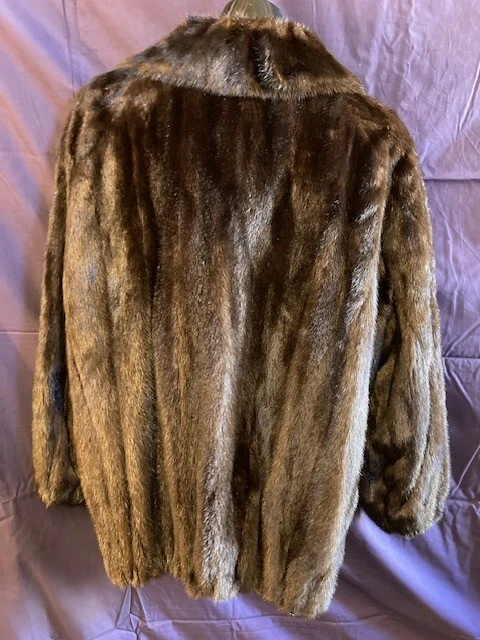 ABRIGO DE PIEL MARRÓN OSCURO BOB MACKIE / REVILLON Foto 2 de 4