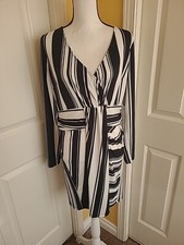 VENUS STRIPED V NECK DRESS, SIZE L