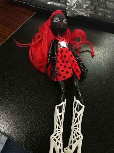 Black Wydowna Spider Doll Horror Doll High Quality Monster Doll Demon Prank Fear - Picture 3 of 8