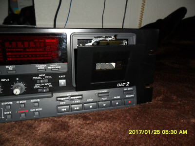 TASCAM DA-302 DUAL DIGITAL AUDIO TAPE DAT RECORDER - EXCELLENT