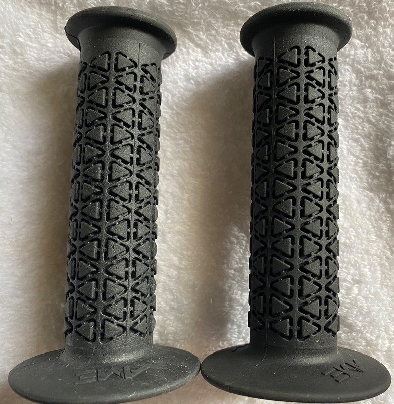 Ame rounds Bmx grips, mongoose, gt, haro, redline, hutch, torker, pk ripper.