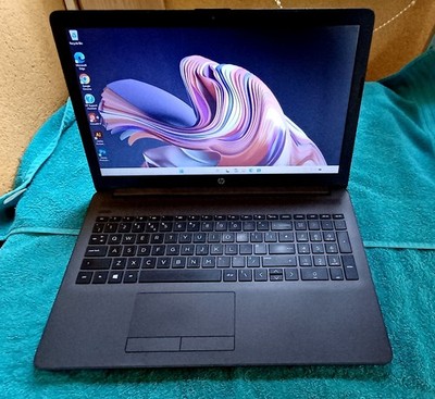 HP 250 G7 LAPTOP 8gb RAM. 120GB M2 SSD PLUS 2TB H/D WIN 11. VOLL FUNKTIONSFÄHIG