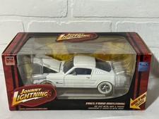 1:24 Johnny WHITE LIGHTNING 1965 FORD MUSTANG FASTBACK PNEUMATICI BIANCHI E BASE