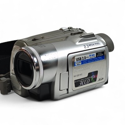 N2140】 Panasonic NV-GS300 パナソニック Panasonic NV-GS300-S 18.8