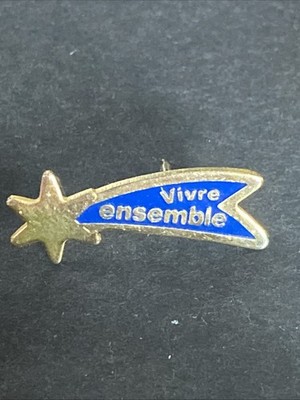 Pin s Contre Le Racisme Vivre Set
