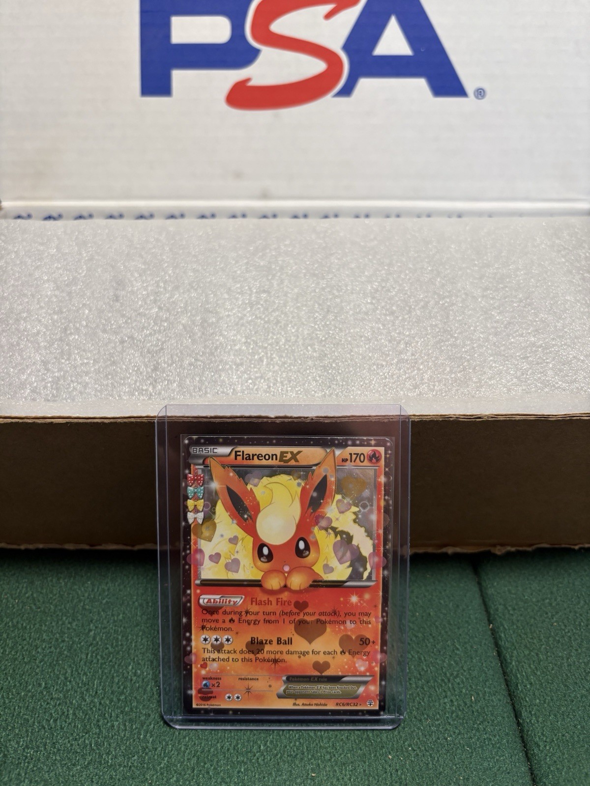 Pokemon TCG: Flareon EX Generations #RC6/RC32 Holo EX Holo, LP