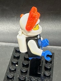 LEGO Space Ice Planet 2002 Male minifigure 6879 6898 6973 6983 sp018