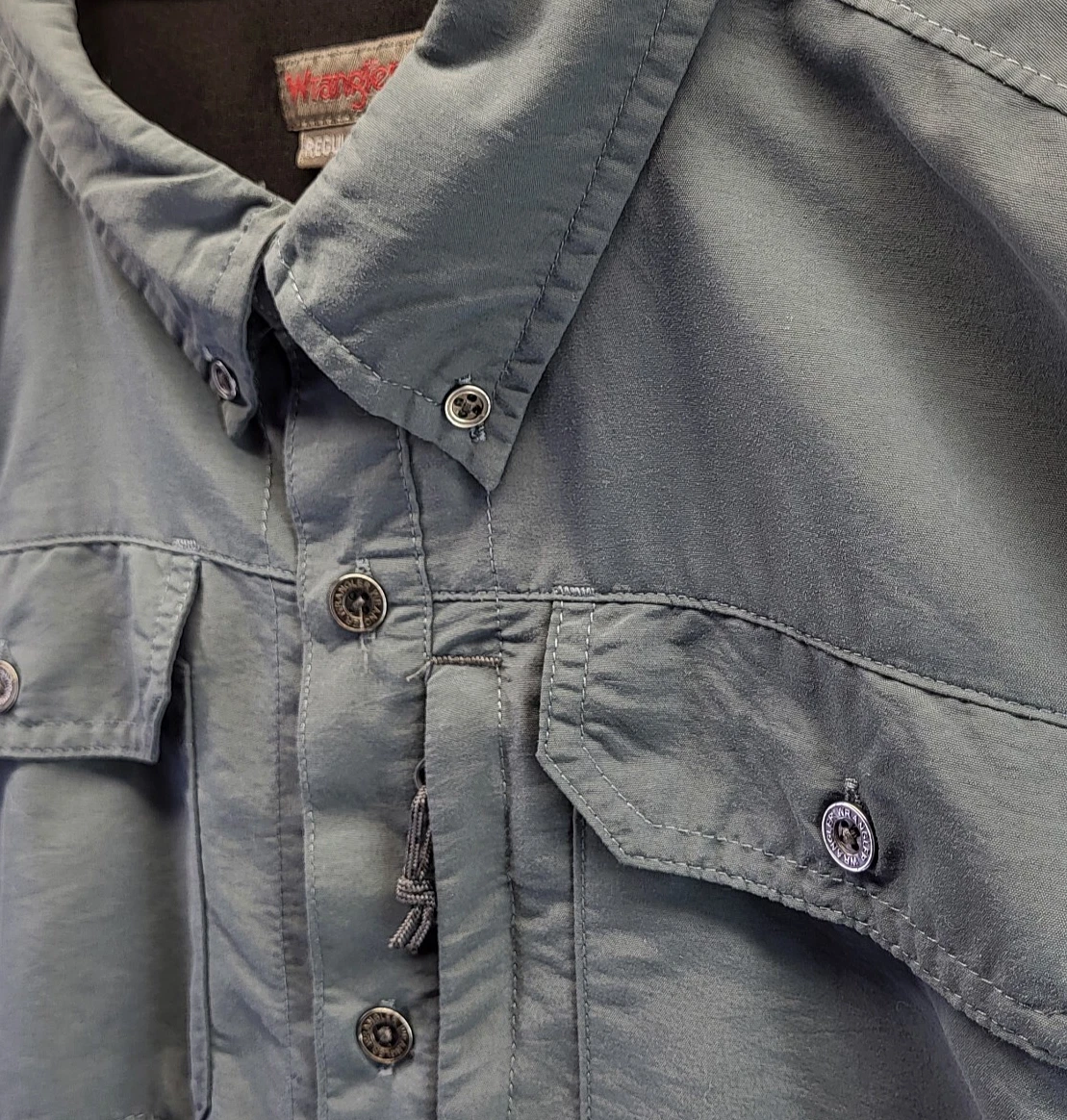 Wrangler Outdoor Button Shirt Mens 2XL Gray Zip Pockets Long Sleeve Vented