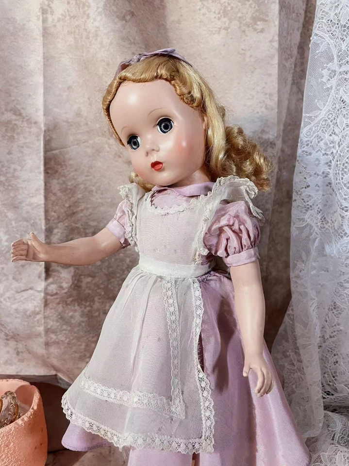 Vintage 1950's Madame Alexander "ALICE IN WONDERLAND" w/ Maggie Face tagged 14” - Image 4 of 4