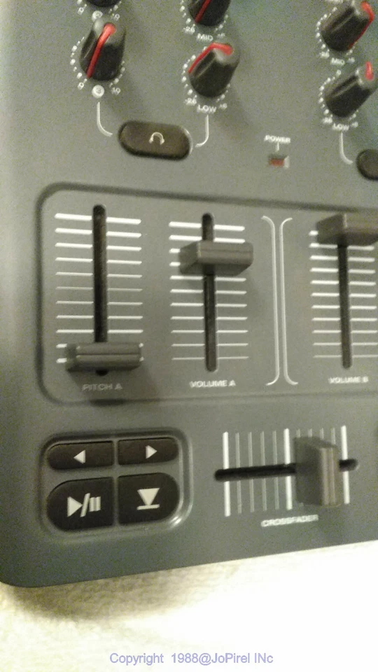 M-Audio X Session Pro Vintage 2 Channel USB/Midi Controller - Image 4 of 4