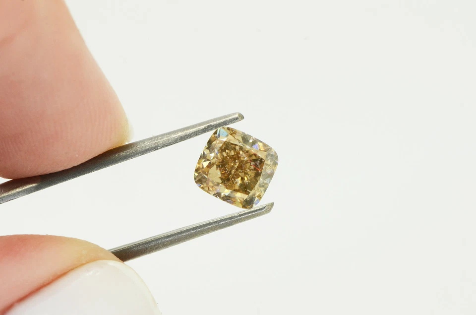 Fancy Champagne Diamond Loose Cushion Shape VS2 Enhanced Polished 1.54 Carat - Image 4 of 4
