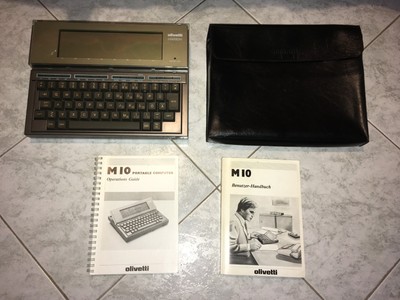 OLIVETTI M10 DEUTSCHE DEUTSCHE VERSION VINTAGE RETRO COMPUTER PLUS TASCHE UND HANDBÜCHER