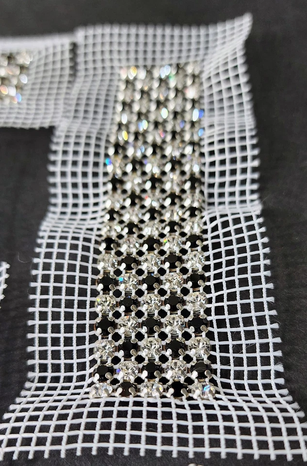 Conjunto de 5 apliques de malha de cristal Swarovski – acabamento de designer austríaco prata e preto - Imagem 4 de 4