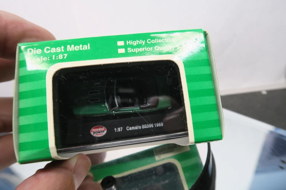 MODEL POWER 1/87 HO SCALE 1969 CHEVROLET CAMARO SS CONVERTIBLE NEAR MINT IN BOX! - Image 2 of 4