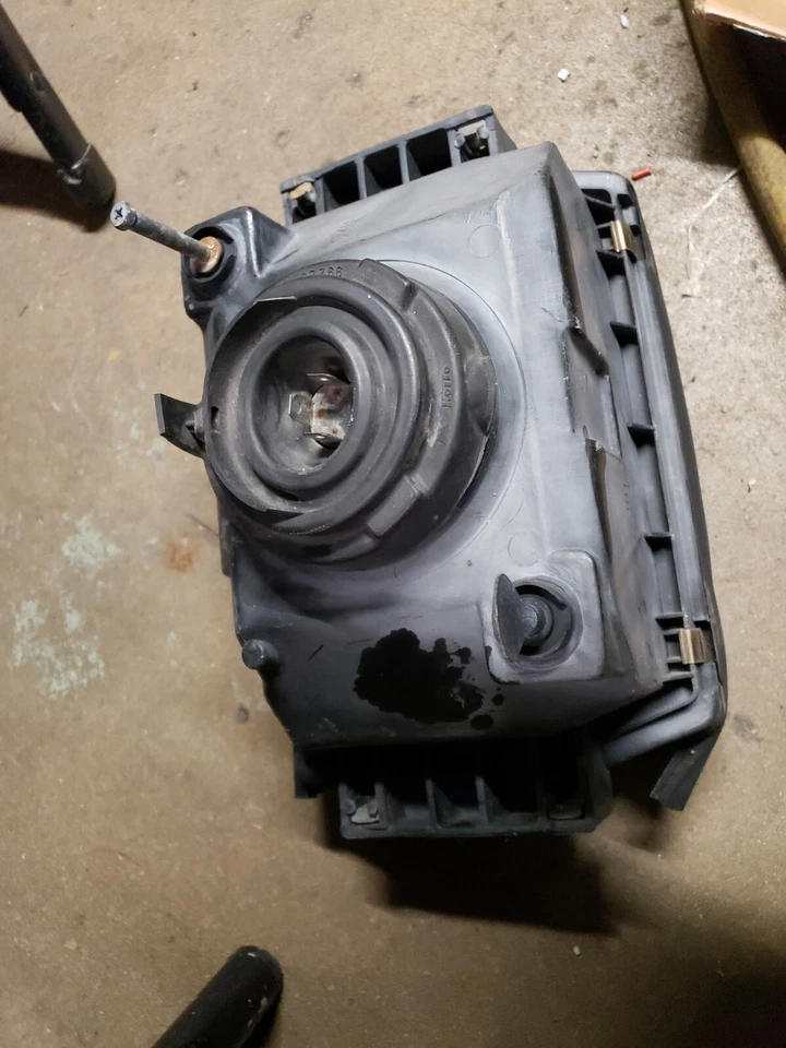 Suzuki GSX750F 1995 GSX750 Katana 750 faro delantero haz de luz original Foto 4 de 4