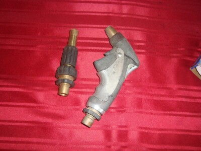 #ad 2 Garden Hose Nozzles 1 Trigger Spray amp; 1 Twist Barrel Spray Brass Connections $15.00