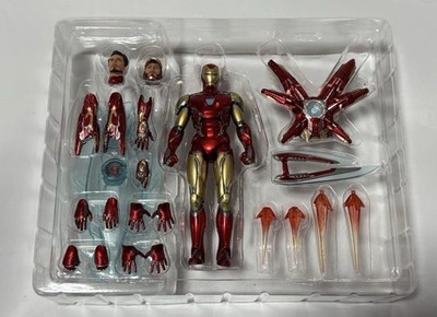 Medicom Toy MAFEX No.140 Iron Man Mark 85 Action Figure Avengers