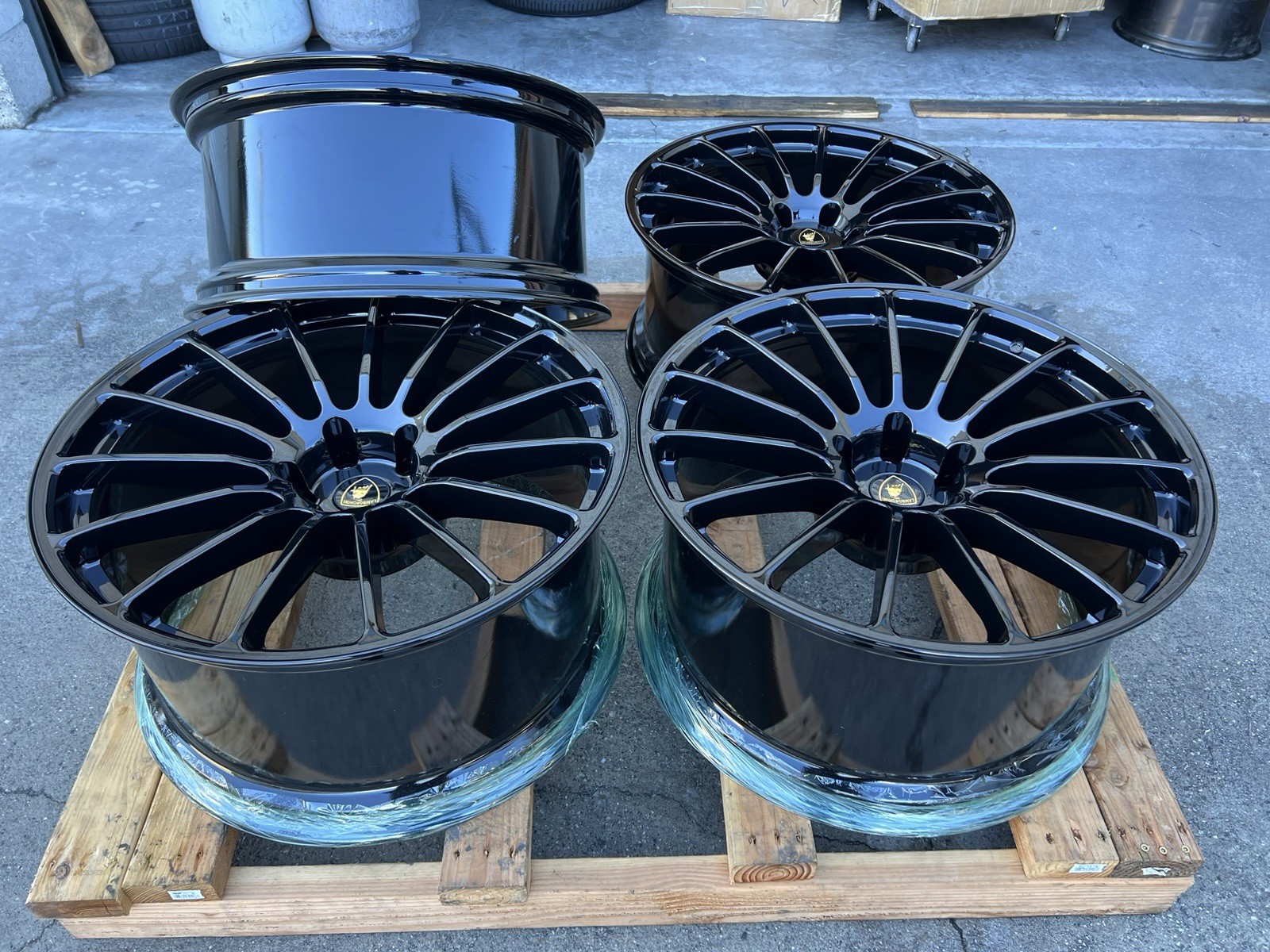 22” LAMBORGHINI URUS PERFORMANTE Factory OEM Stock Original SIRENIS Wheels Rims
