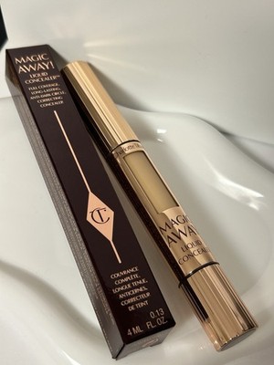 Charlotte Tilbury Magic Away Liquid Concealer Farbton Medium 7 NEU