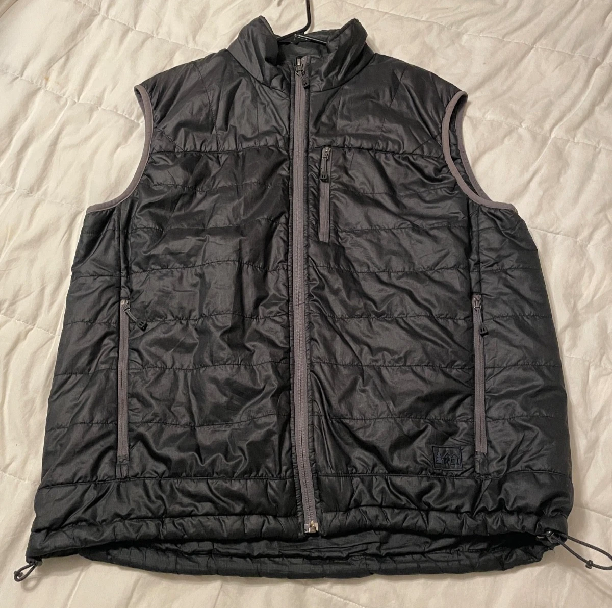 REI Men's Large Black Light Weight Puffer Vest Outerwear
