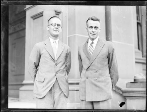 Foto antigua del Dr. Finlay y el Dr. Duggan en el Hospital de Sydney, Sydney, 2 de marzo de 1931 - Imagen 1 de 1