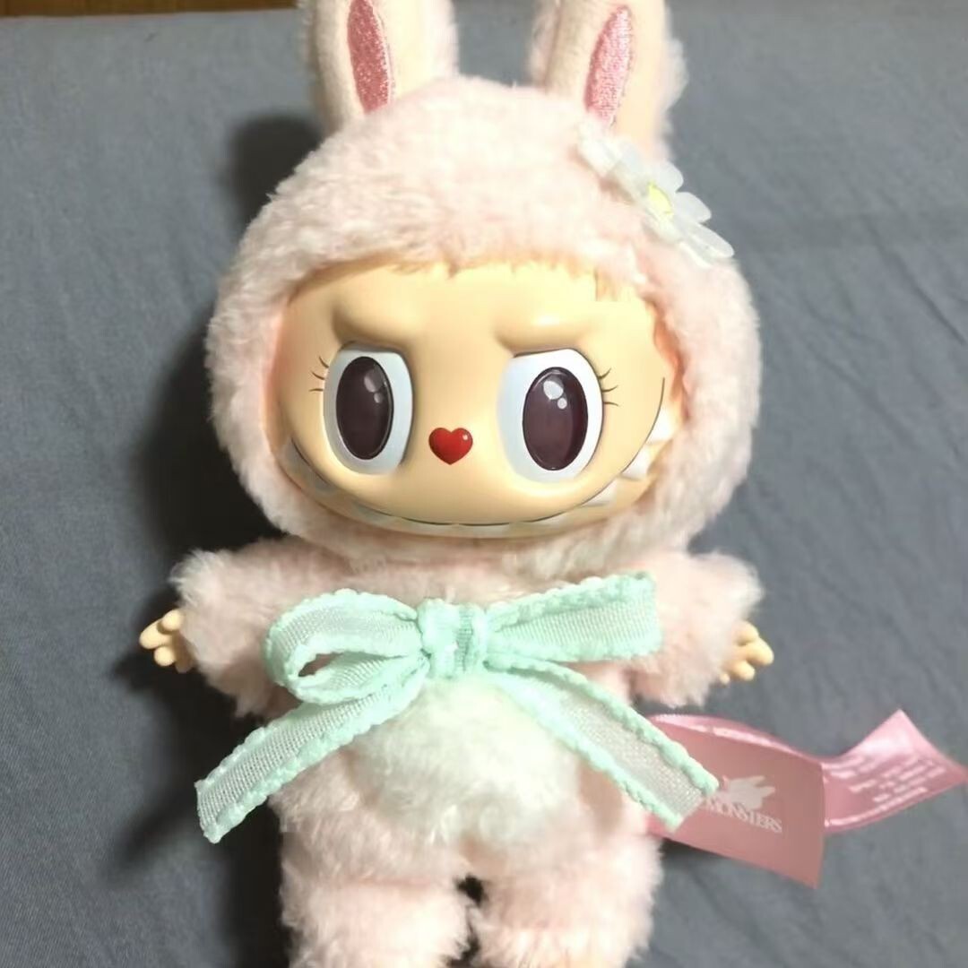 POPMART Mokoko Close To Sweet Vinyl Plush Doll Pendant PINK POPMART Mokoko Close To Sweet Vinyl Plush Doll Pendant PINK