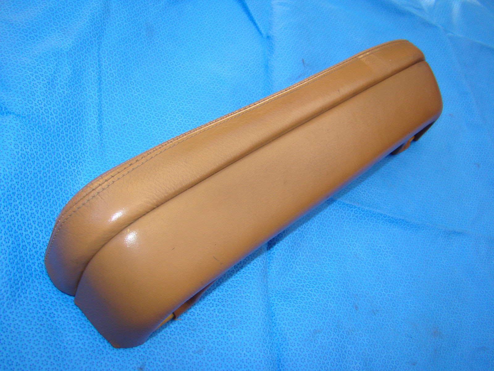 ROLLS ROYCE DOOR ARMREST FRONT RIGHT TAN LEATHER SILVER SPUR 90 OEM