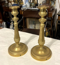 COPPIA DI CANDELIERI IN BRONZO DORATO STILE ECLETTICO-FINE '800 INIZIO '900